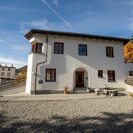 Chasa Nogler - Ferienwohnung Ramosch Exterior foto