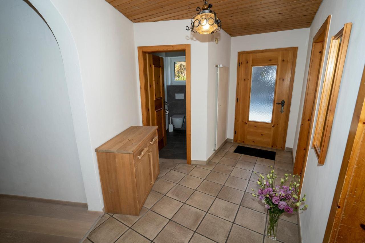 Chasa Nogler - Ferienwohnung Ramosch Exterior foto